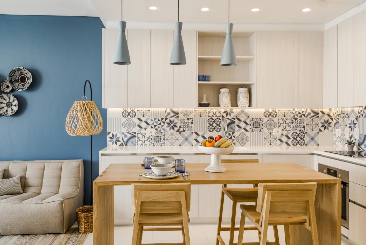 Cloud 7 Residences Ayla Akaba Eksteriør bilde A modern kitchen