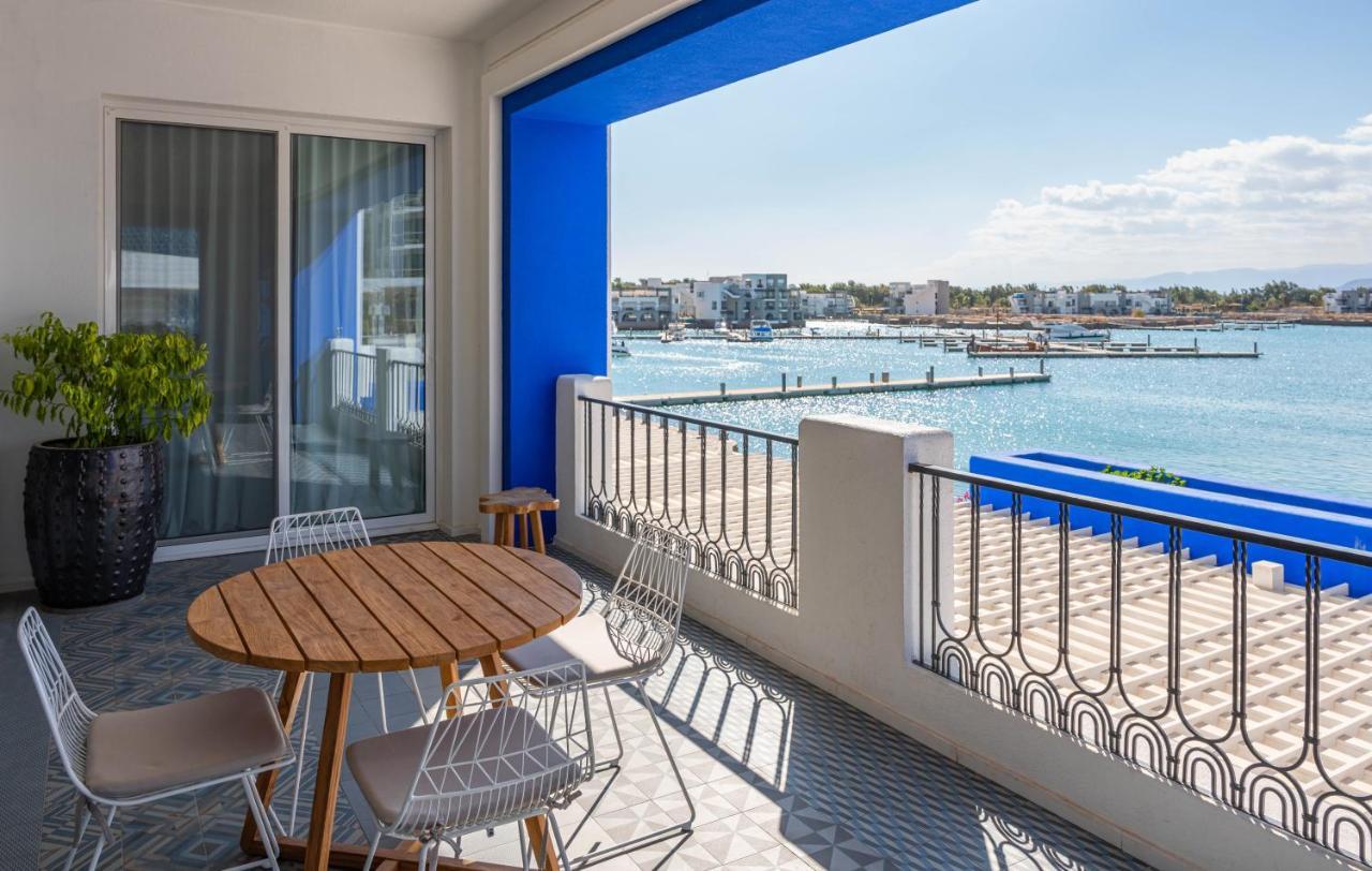 Cloud 7 Residences Ayla Akaba Eksteriør bilde A balcony