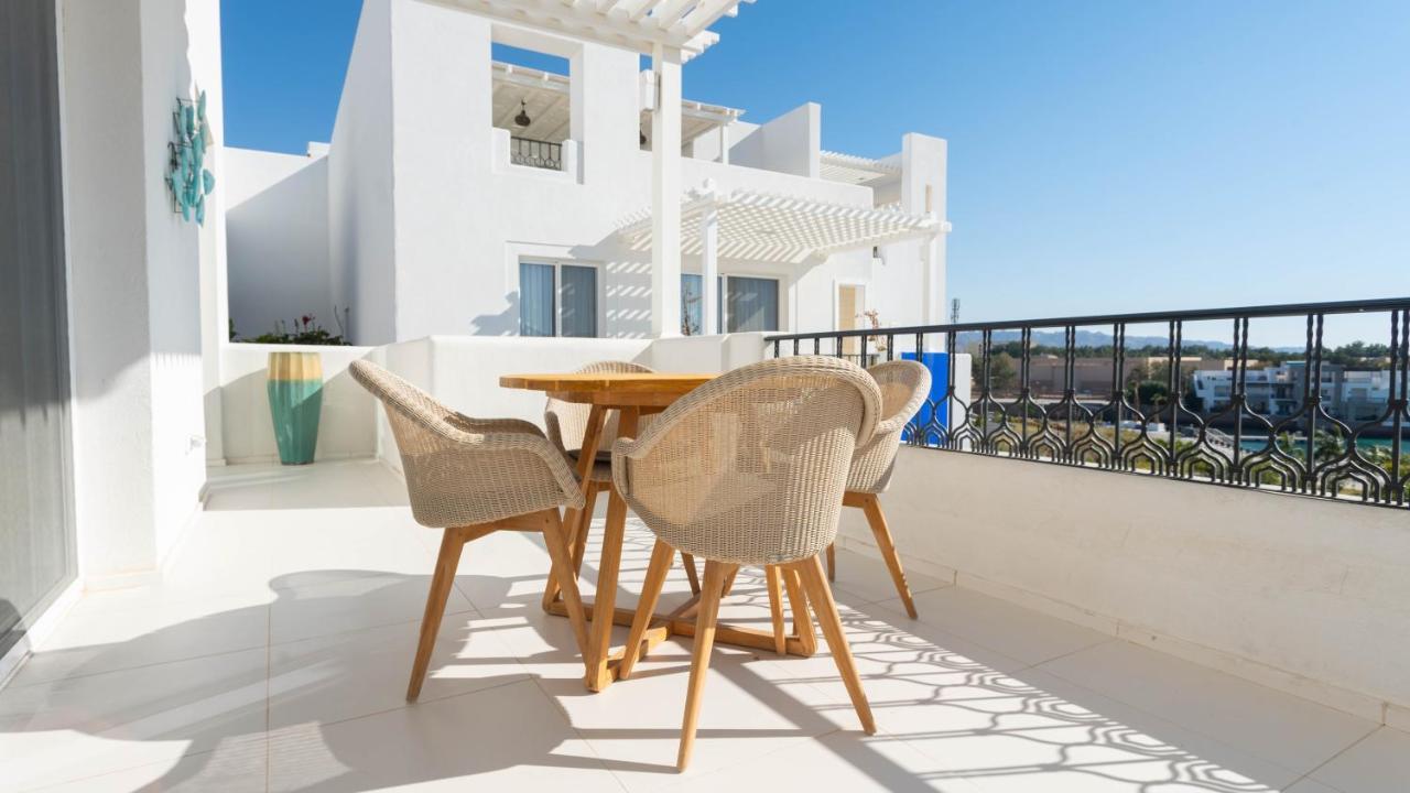 Cloud 7 Residences Ayla Akaba Eksteriør bilde A typical house in Mykonos